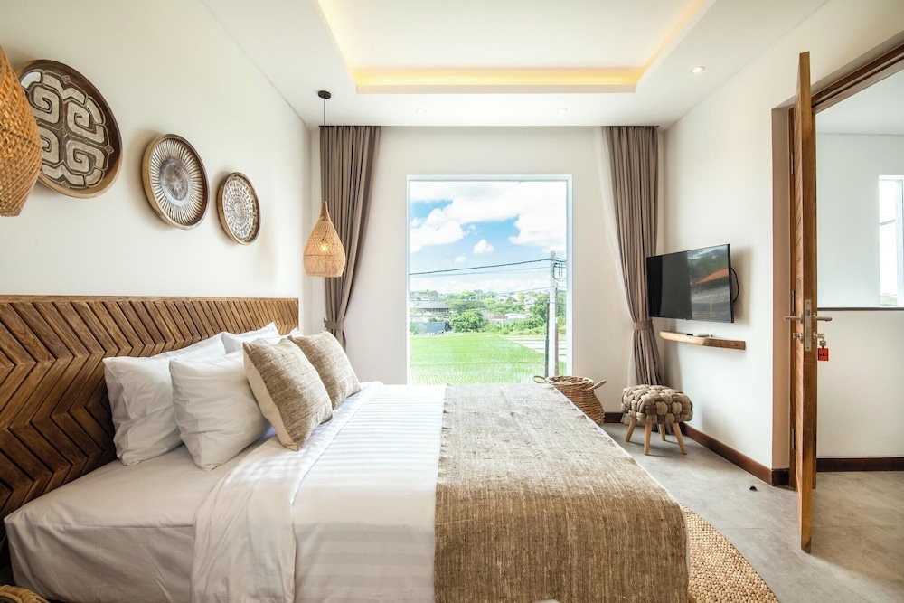 Brand New 4br Villa 400 to Finns Canggu