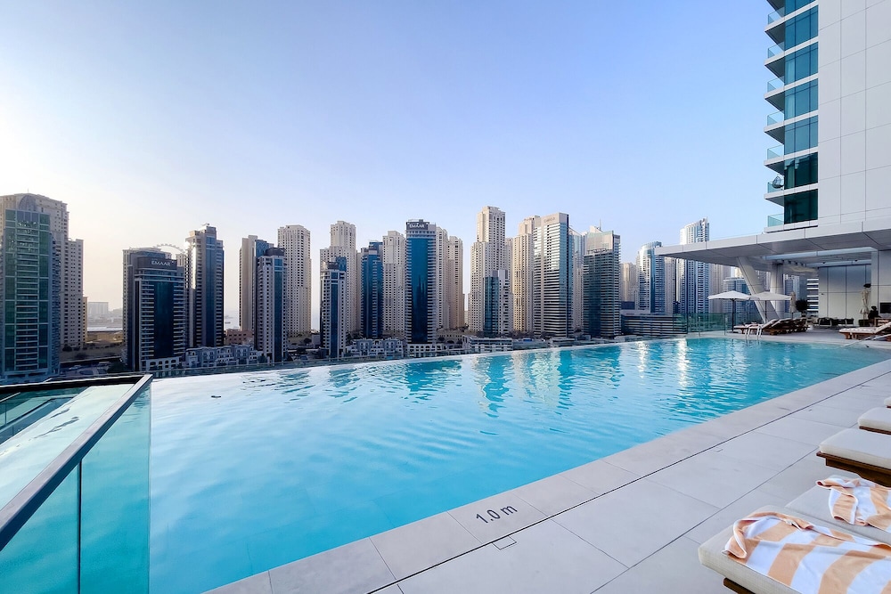Apartment with beautiful view on Marina