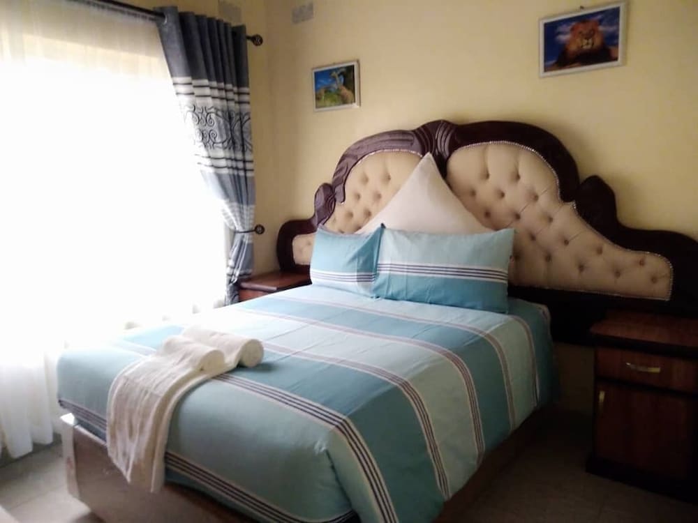 Crown Inn Guest House view 2