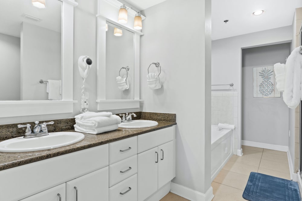 Grand Panama Beach Resort by Panhandle Getaways
