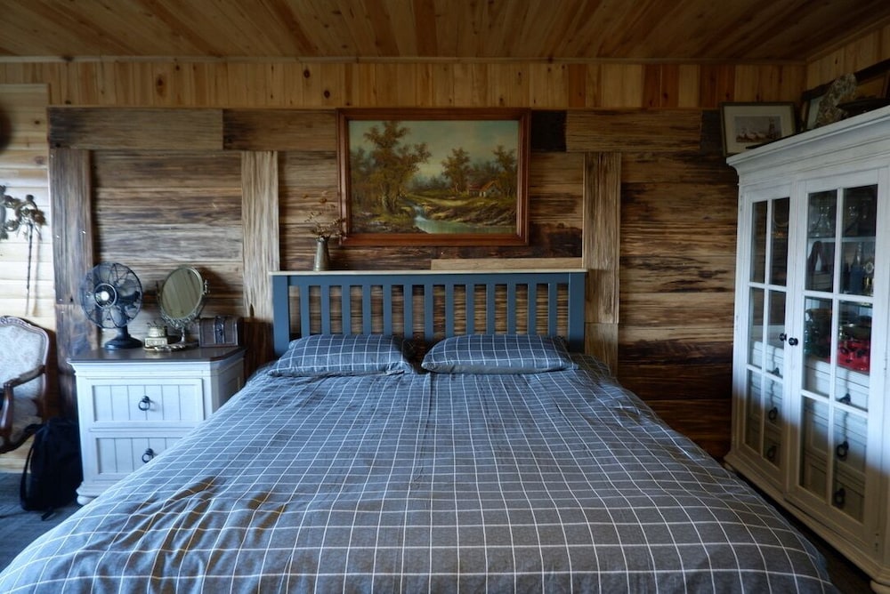 Ta Phin Cottage