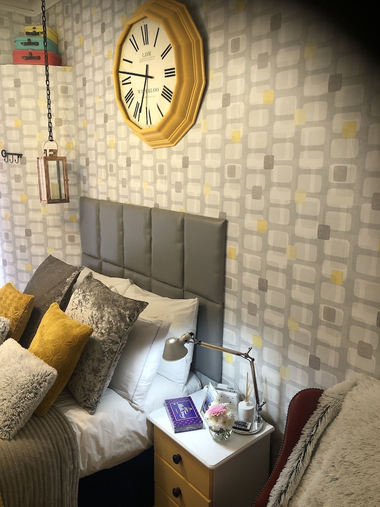 Charing Cross Rooms - B&B