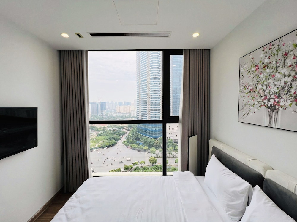 TIL - Vinhomes Skylake Elegance Suites