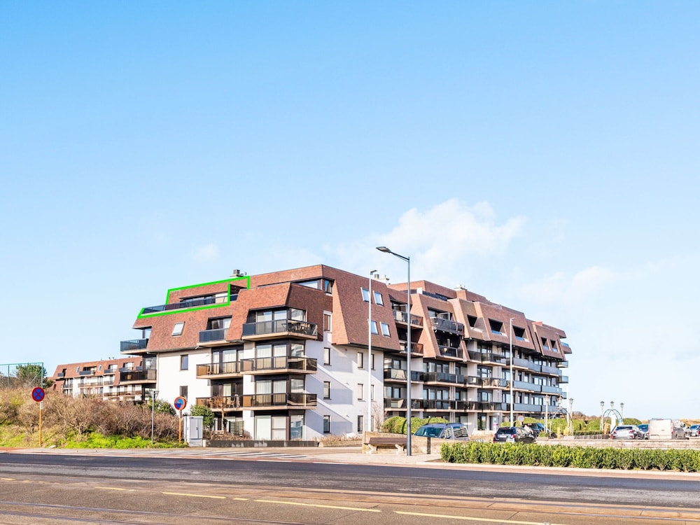 Apartment Near Oostduinkerke Nature Reserve