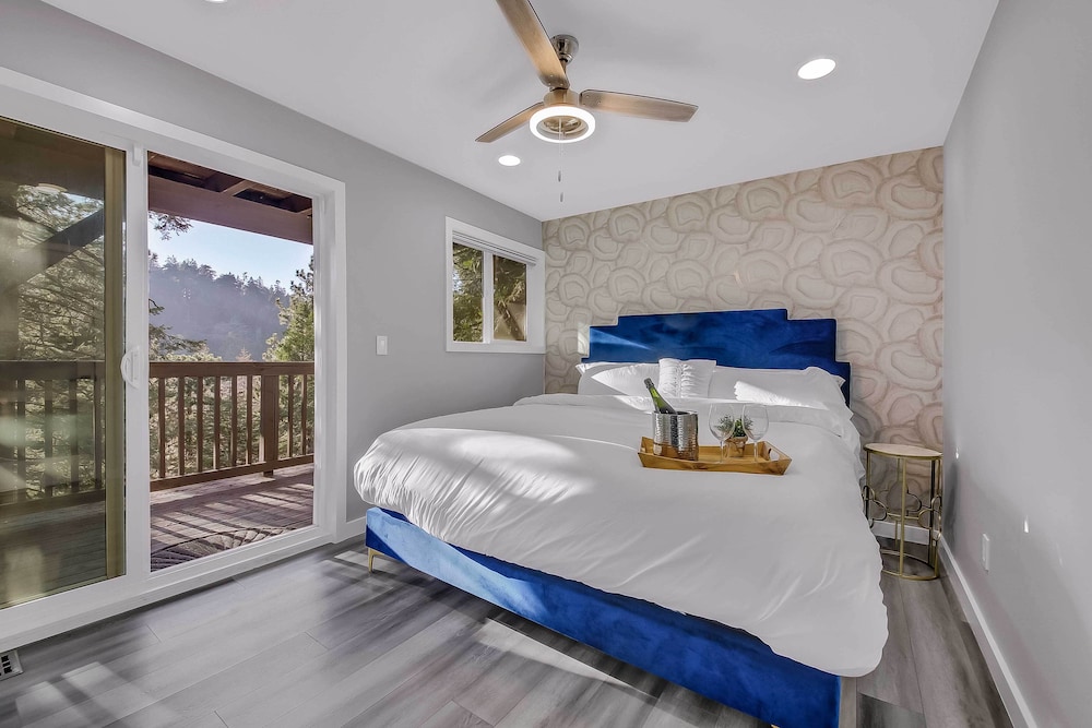 Tree-lined Lake Arrowhead Cabin ~ 1 Mi to Village! view 2