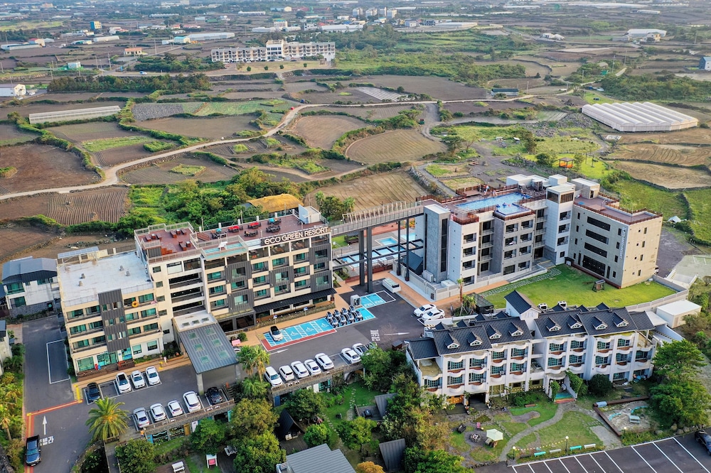 Eco Green Resort