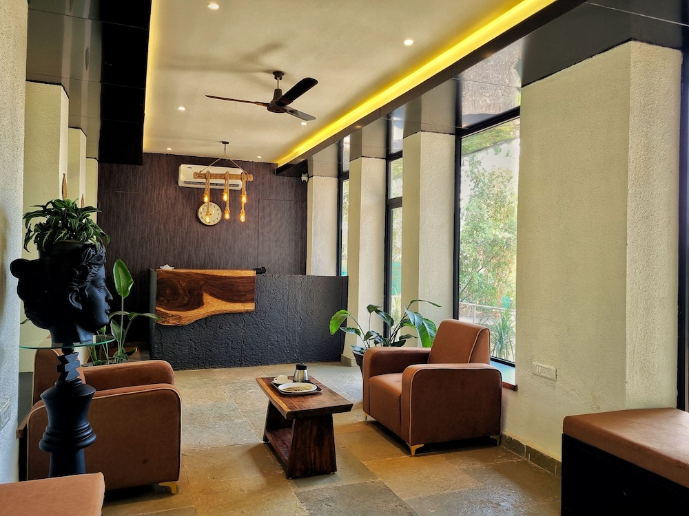 Bird's Nest Resort - Shahapur
