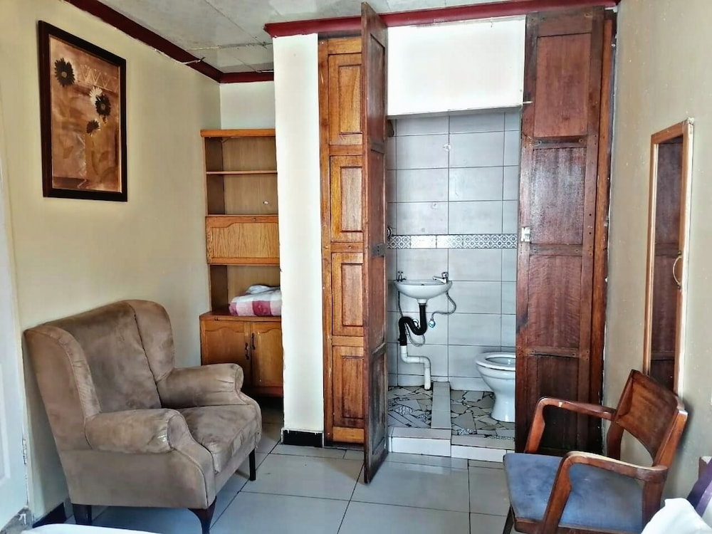 Valley Center Guest House