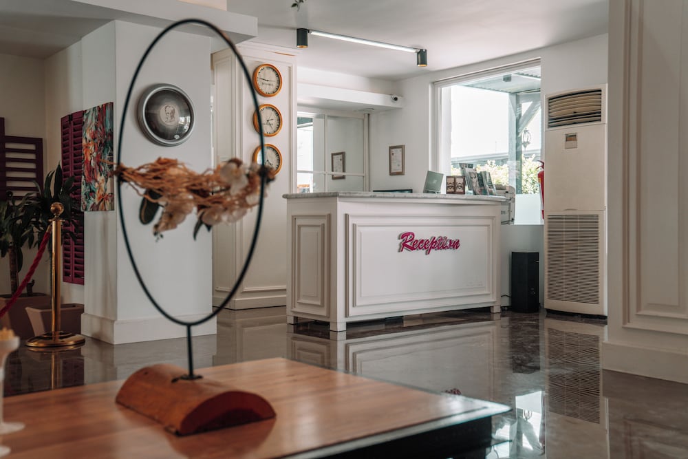 Nun By Laren Hotels - Image 52