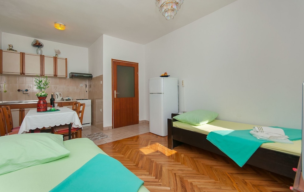 Franka - Beautiful sea View & Parking - A2 view 3