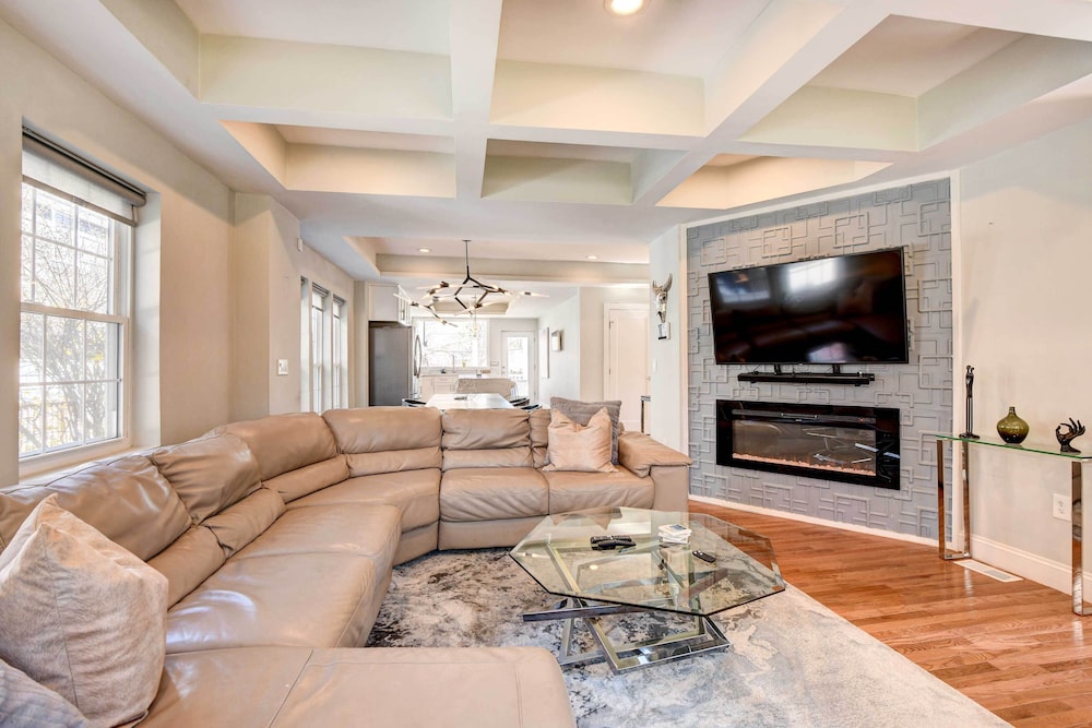 Updated Baltimore Home 8 Mi to Downtown! - Property Image 20