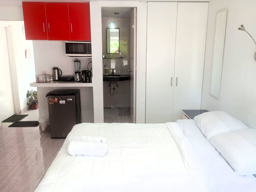Monterrico Suites Hotel