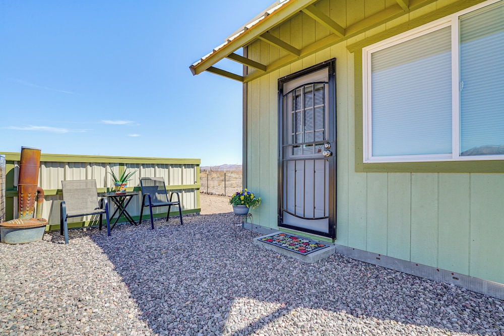 Tiny Home Studio: New Mexico Nature Retreat!
