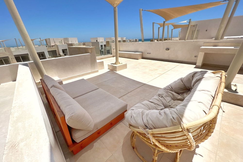 Xuru Stays I Roomy & Relaxed 1bdr @ Mangroovy Free Beach & Pool