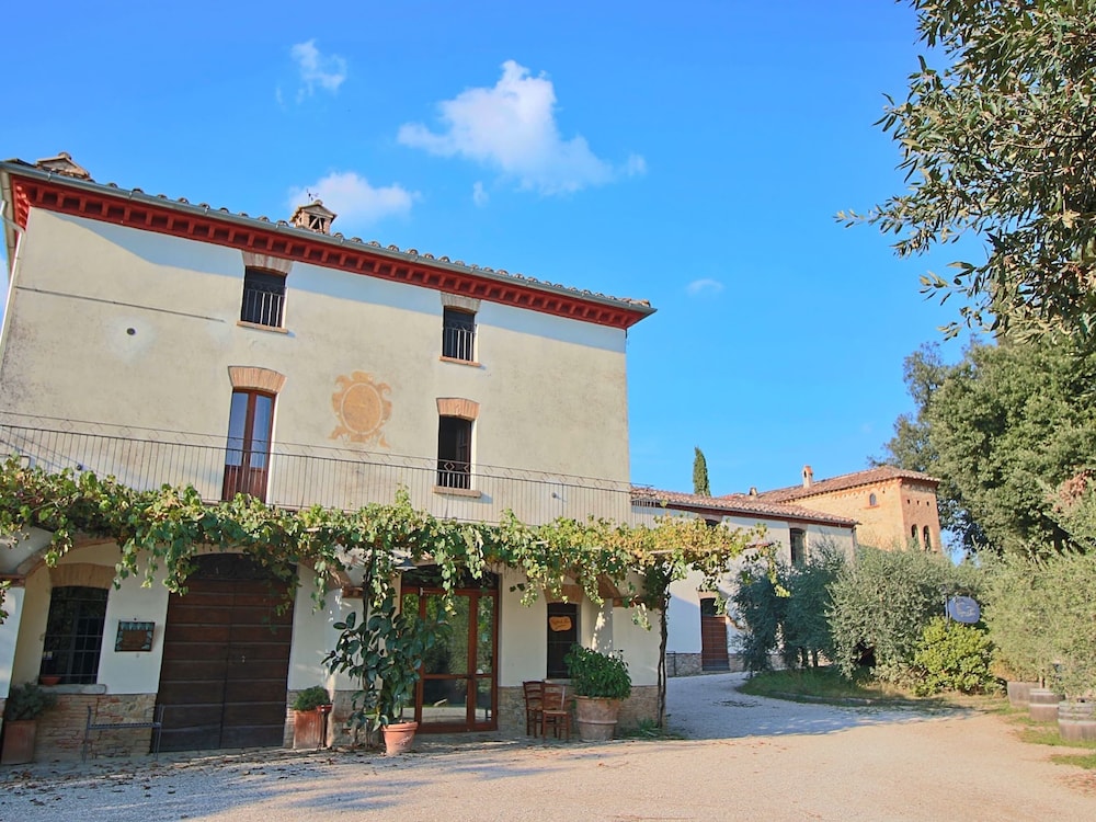 Attractive Apartment in old Farmhouse on the Estate With Pool view 2