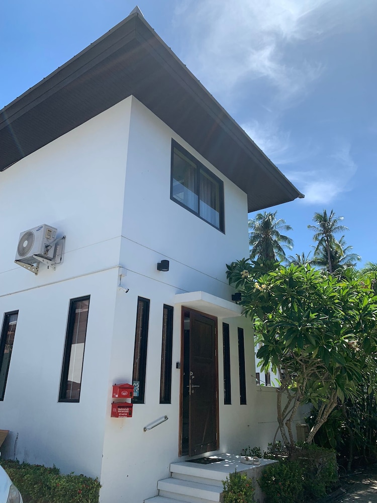 3 Bedroom Villa SDV261- Walk to Beach-By Samui Dream Villas