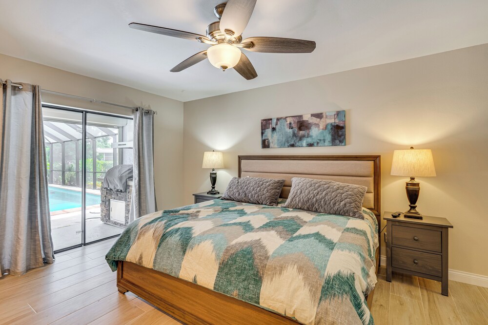 10 Mi to Beach: Poolside Paradise in Fort Myers!
