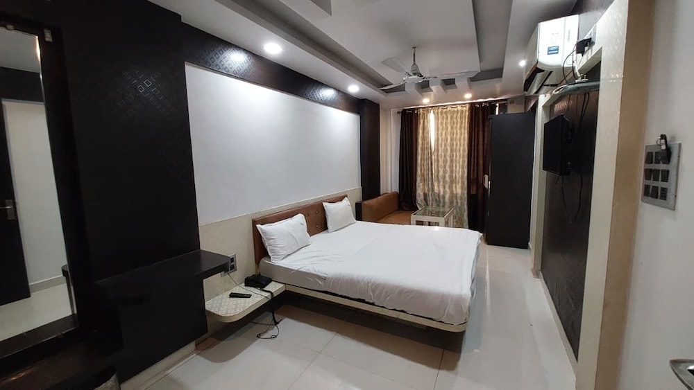 Hotel Kishan Palace Bhopal