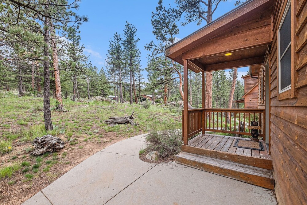Cozy Solitude Cabins - Estes Park CO