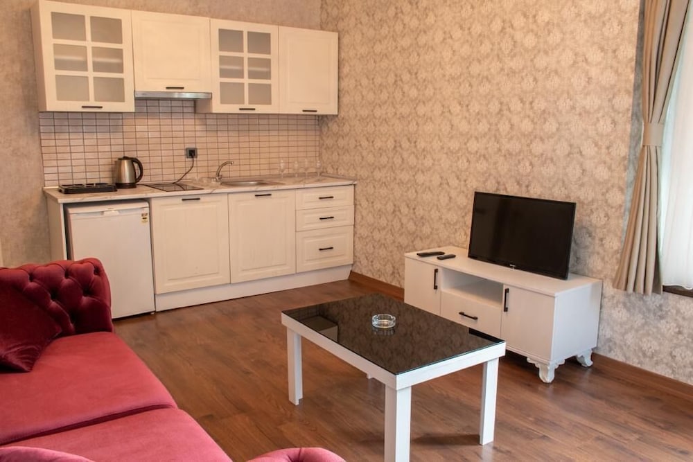 Moda Suit - Image 98