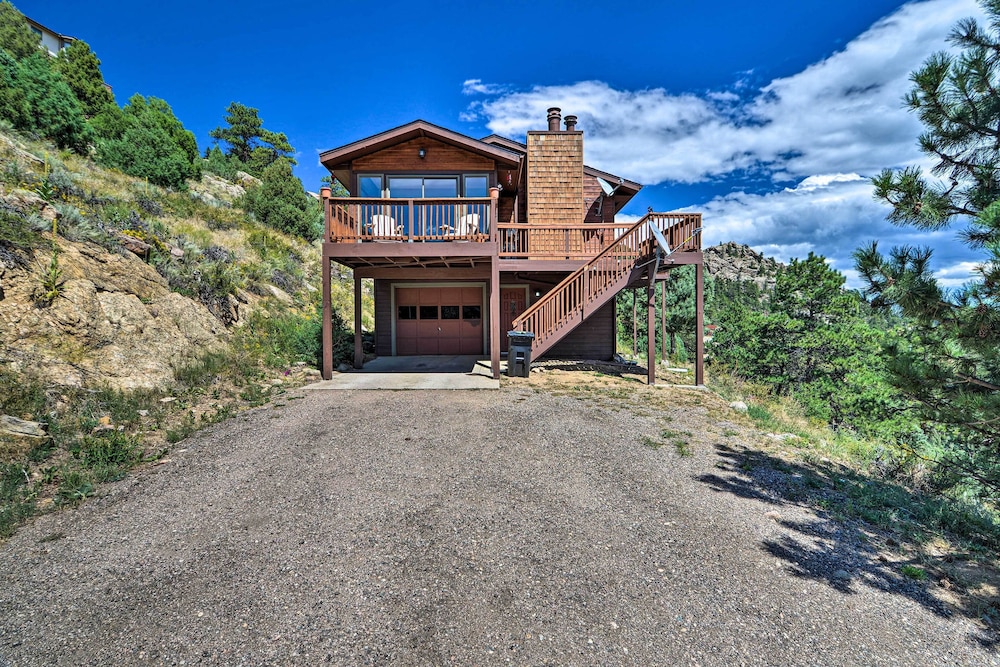 Idyllic Cabin w/ Grill & Panoramic Mtn Views! view 4