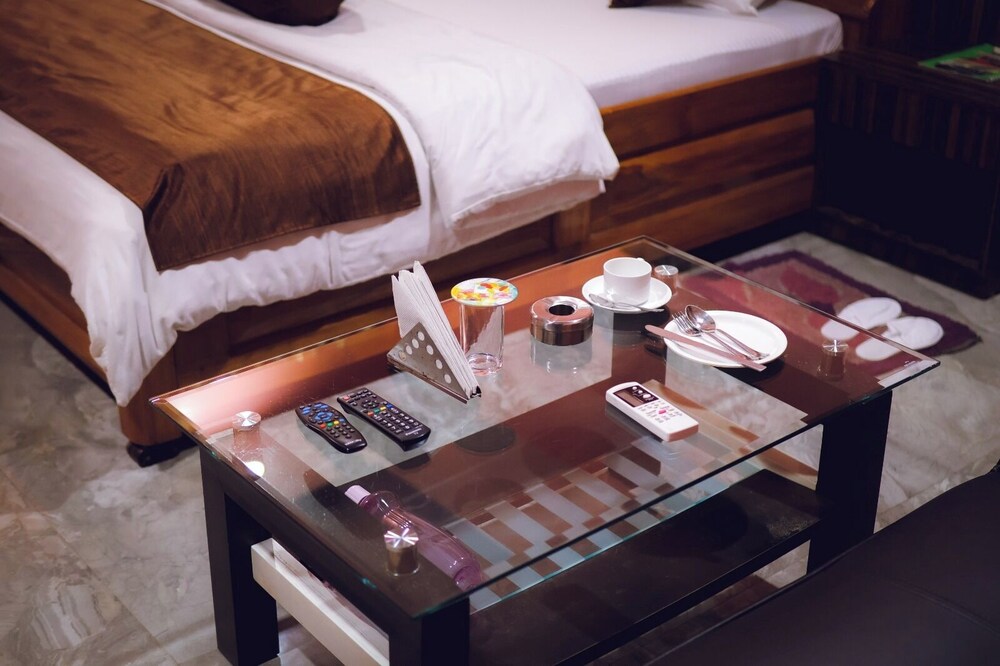 Hotel MIPL