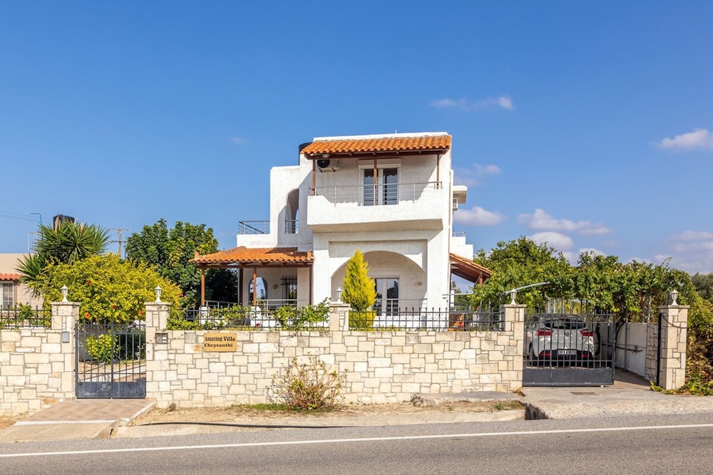 Amazing Villa Chrysanthi With Private Pool