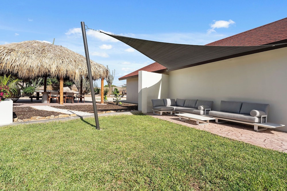 Villa Casibari Aruba Retreat Location