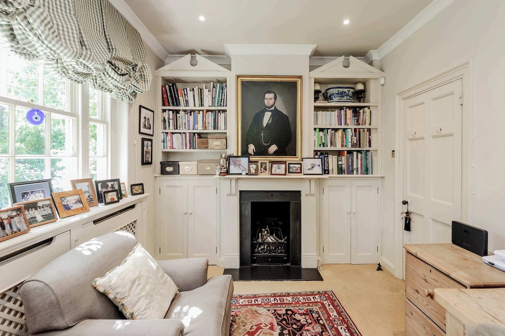 Beautiful Family Home w/ Garden & Pool - Wimbledon