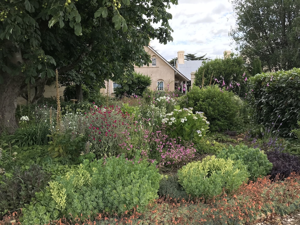 The Racecourse Inn