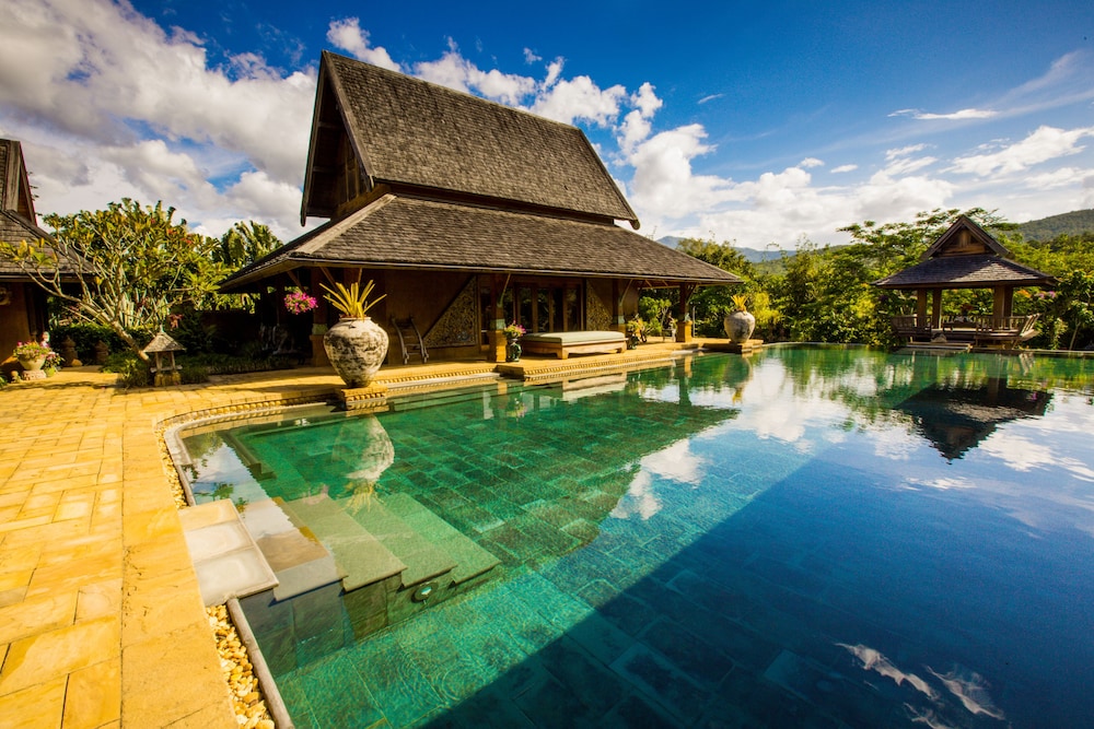 Mae Rim Vacations - Howie's Homestay - Property Image 4