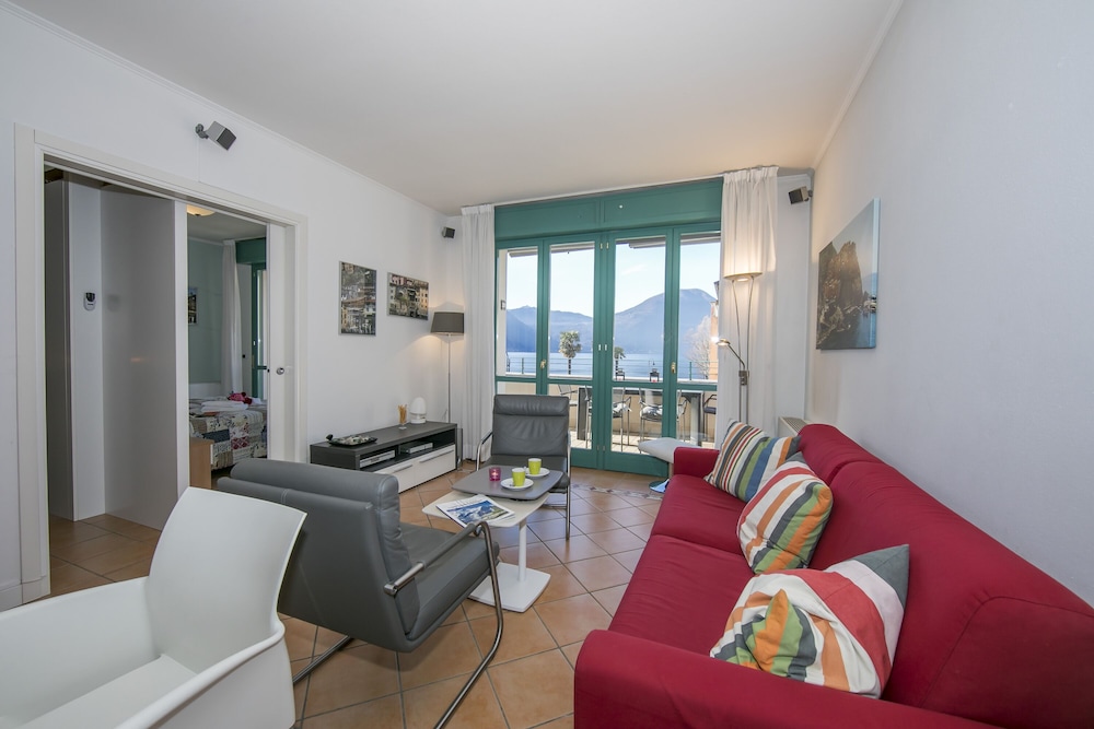 Porto Letizia P6 photo 3