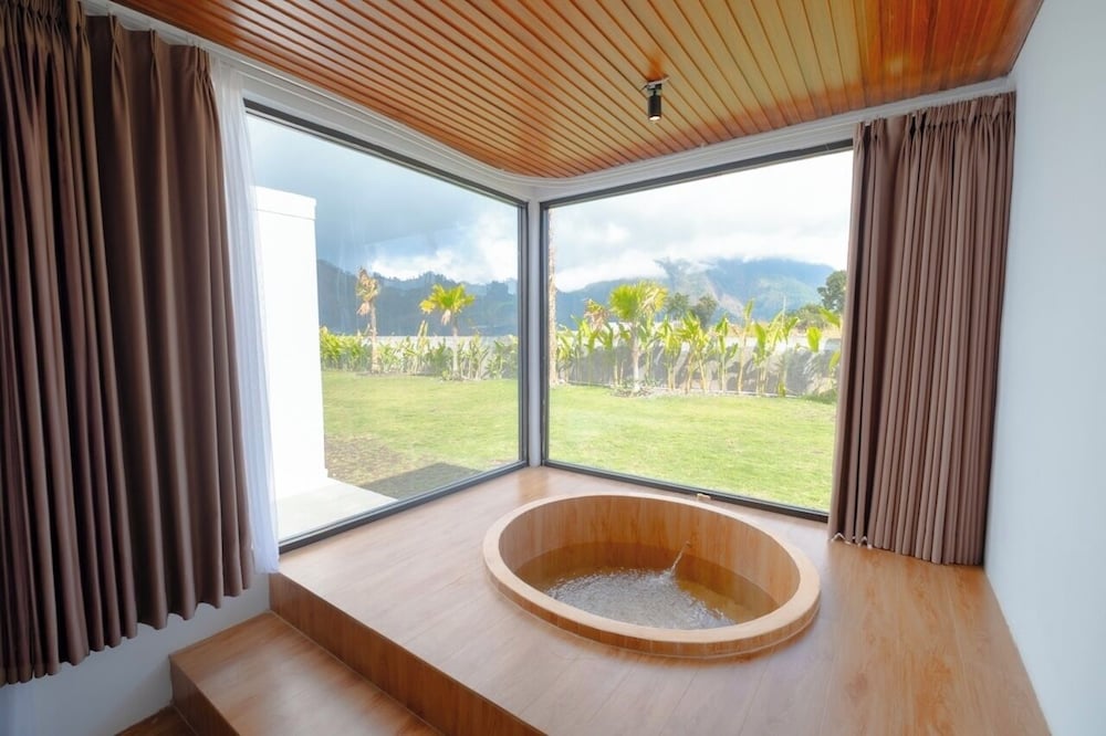 Lake Batur Villa