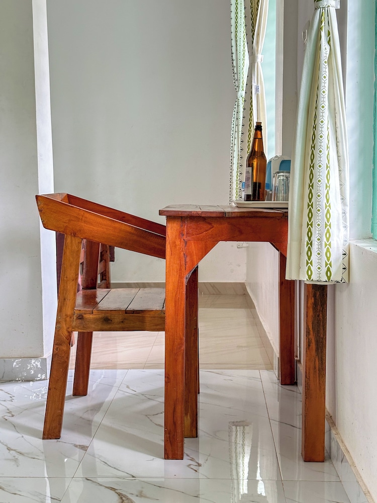 Molly's Hostel