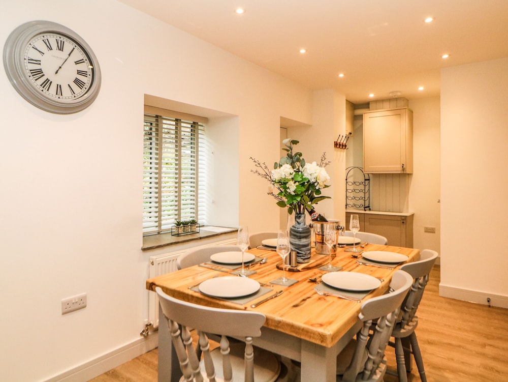 1 Orchard View