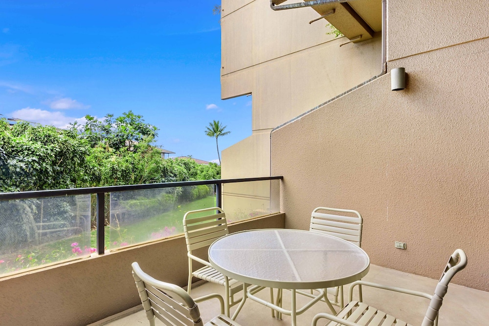 Kahana Villa view 4