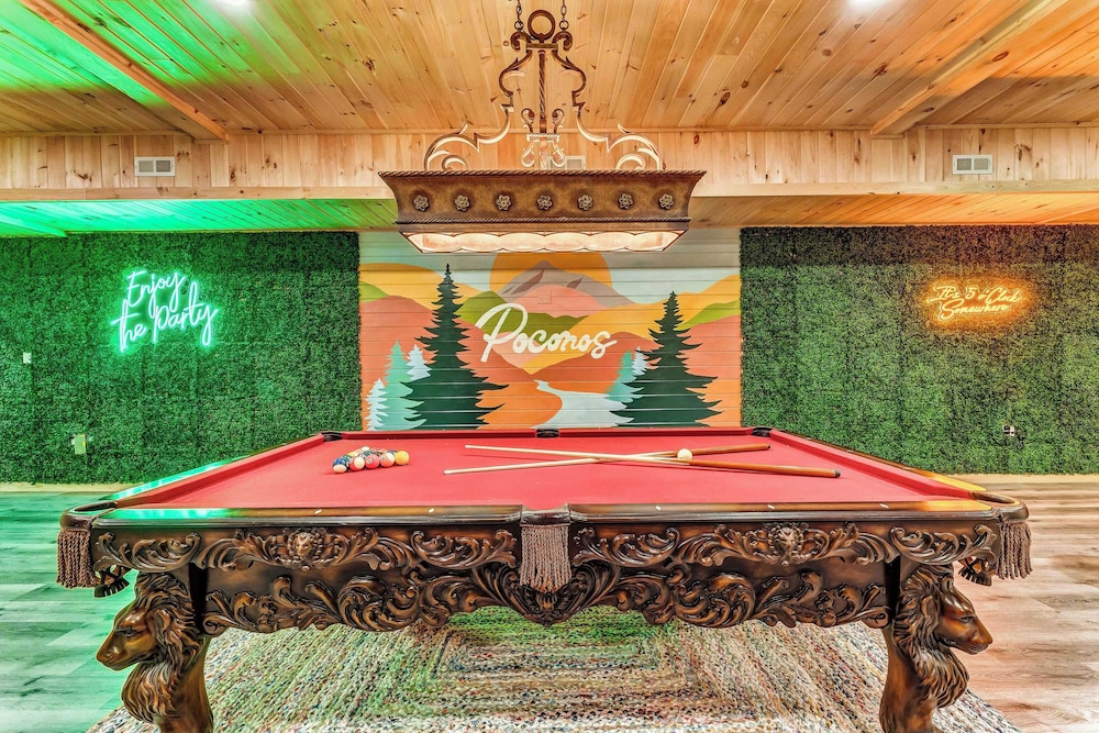 Grand Timber by Avantstay Indoor Pool, Sports Court, Game Room, & More!
