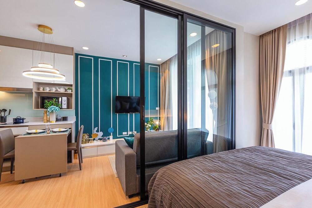 Palmetto Park Residence