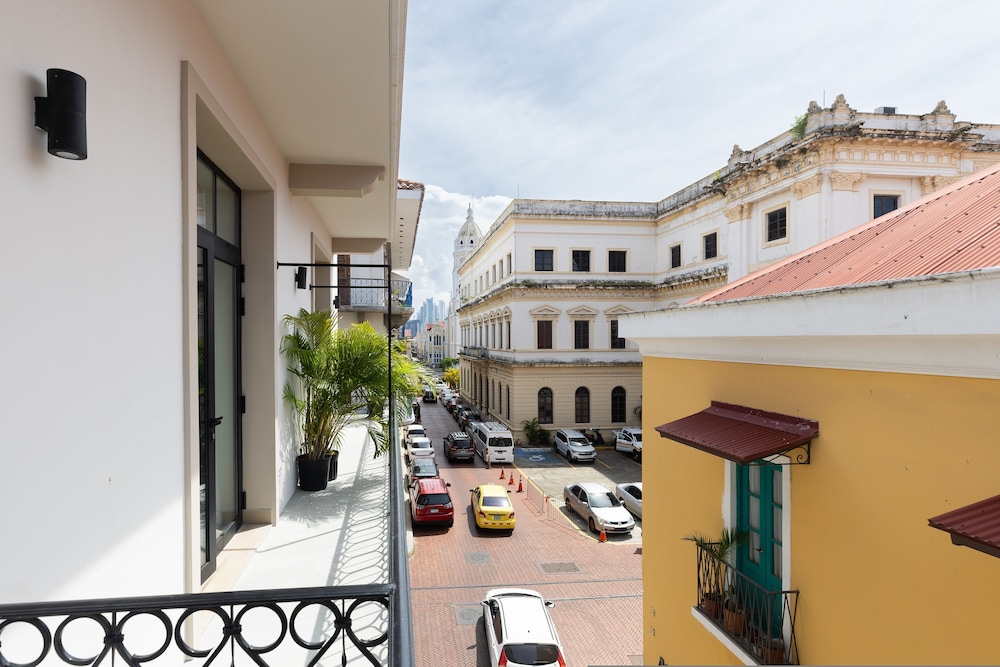 Casa Lourdes by Acomodo Casco Viejo