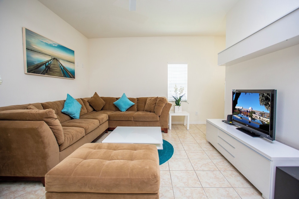 Four Bedroom w Screened Pool Close to Disney 4563 view 4