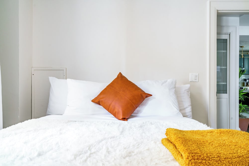 Jungle House Boutique Suites – Short North & Convention Center