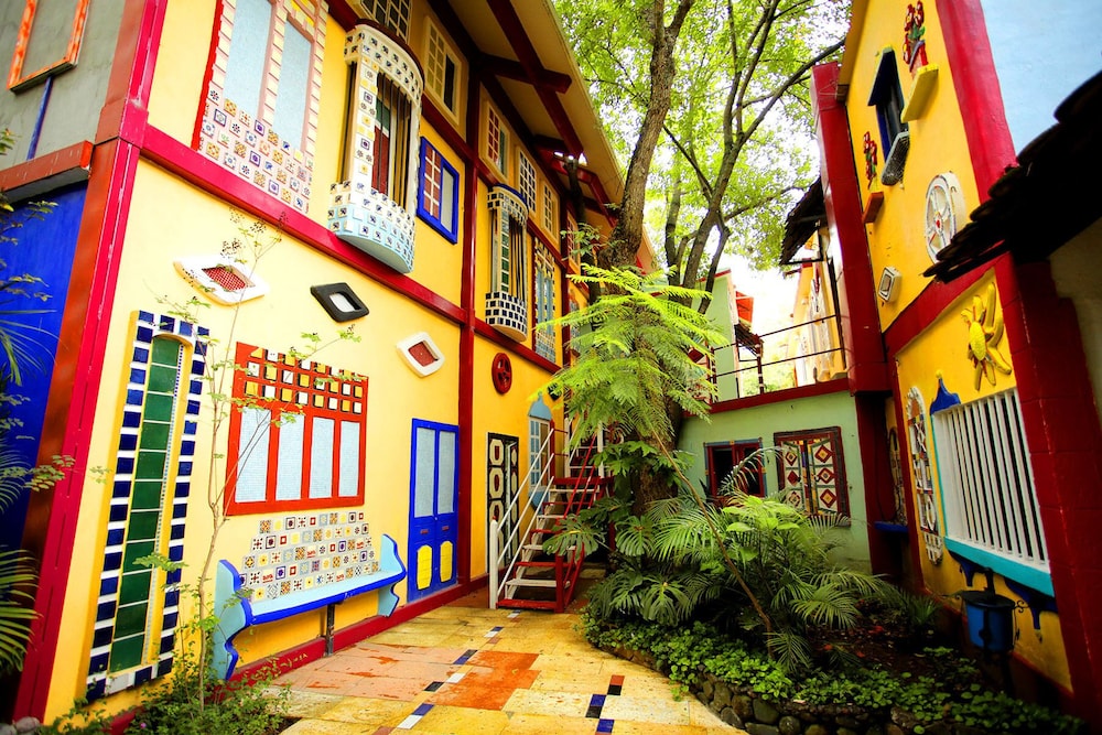 Hotel La Casa de los Árboles - Image 1