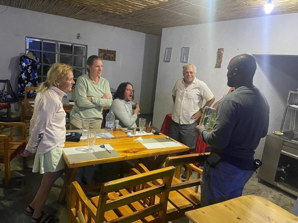 AMENITY TOURS & CAMPING - SERENGETI
