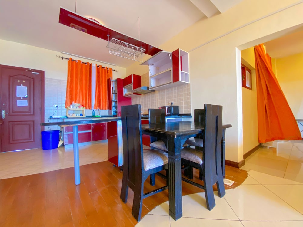 Mfalme Luxury Living