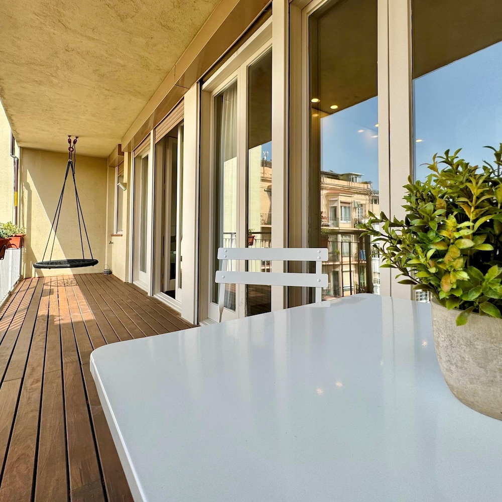 Barcelona Gem Penthouse By Myrentalhost