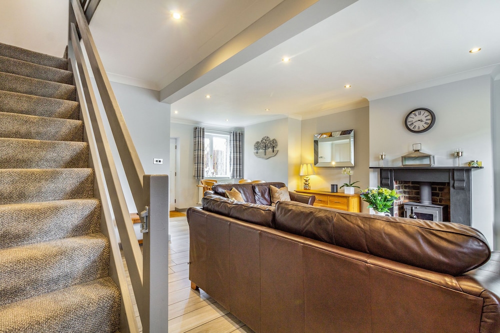 Bakewell Vacations - Corner Cottage - Property Image 1