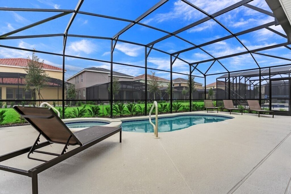 6bed 4Ba Villa Game Room Pool Spa - Image 2