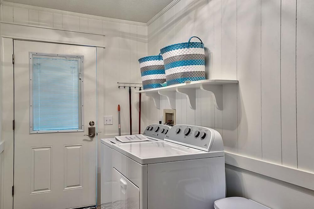 GOOD THYMES 3 Bedroom Holiday Home by Five Star Properties