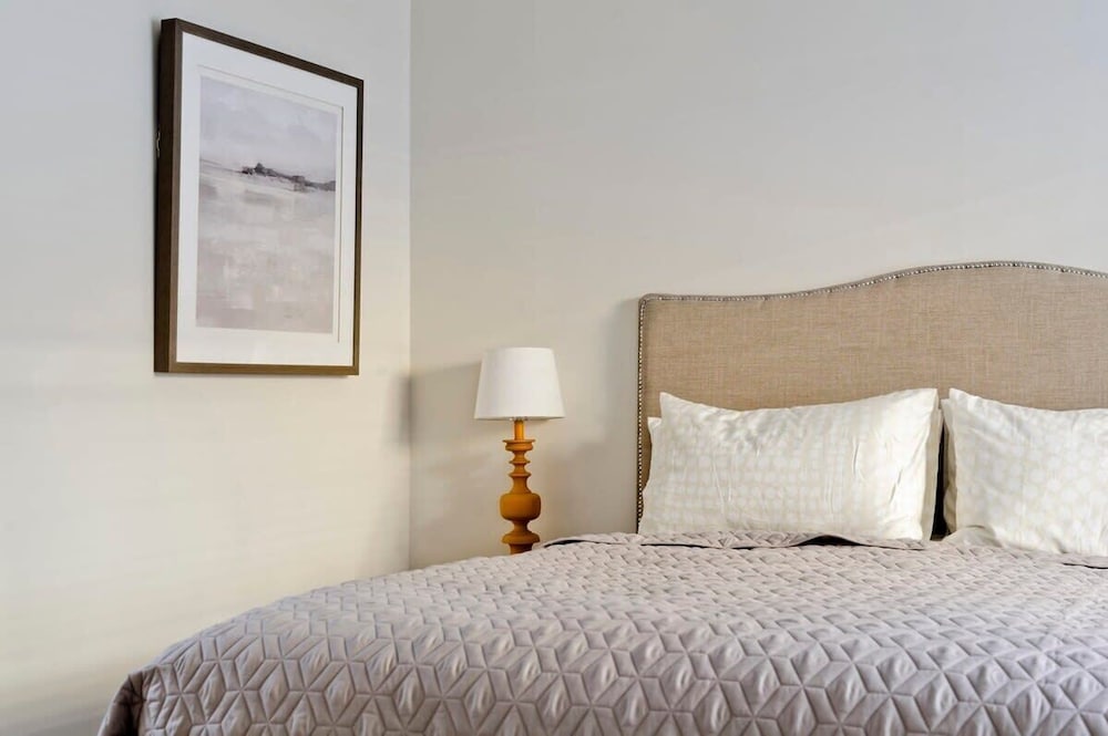 2 Bedroom Mews House, Marble Arch