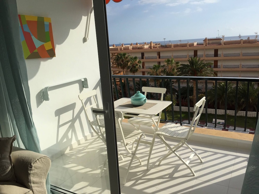 Delicious Los Cristianos,achacay,2bdr & 2bathr Beach Close Wifi Free